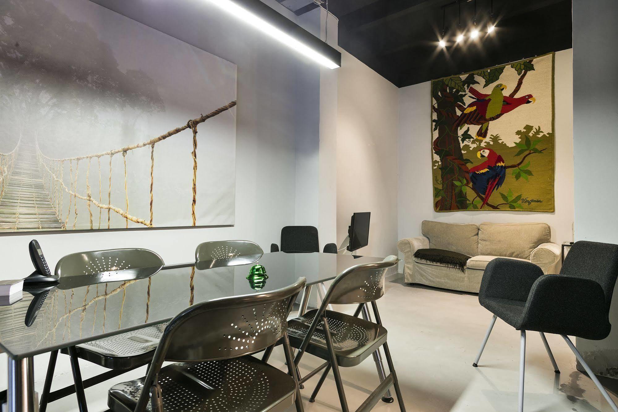 ברצלונה Fira Apartments By Gaiarooms מראה חיצוני תמונה