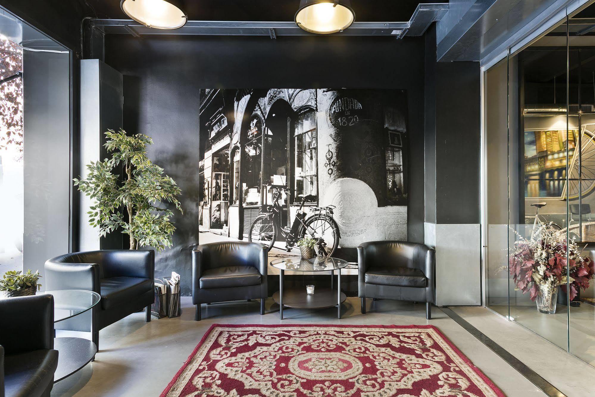 ברצלונה Fira Apartments By Gaiarooms מראה חיצוני תמונה