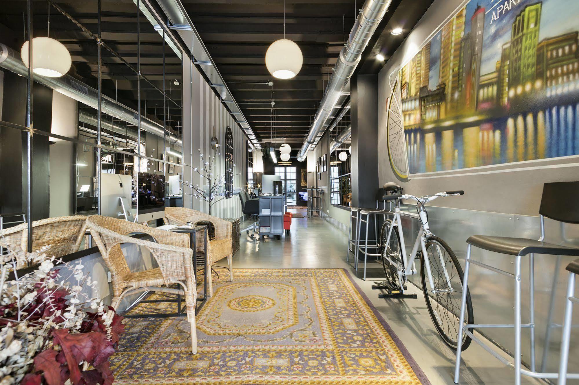 ברצלונה Fira Apartments By Gaiarooms מראה חיצוני תמונה