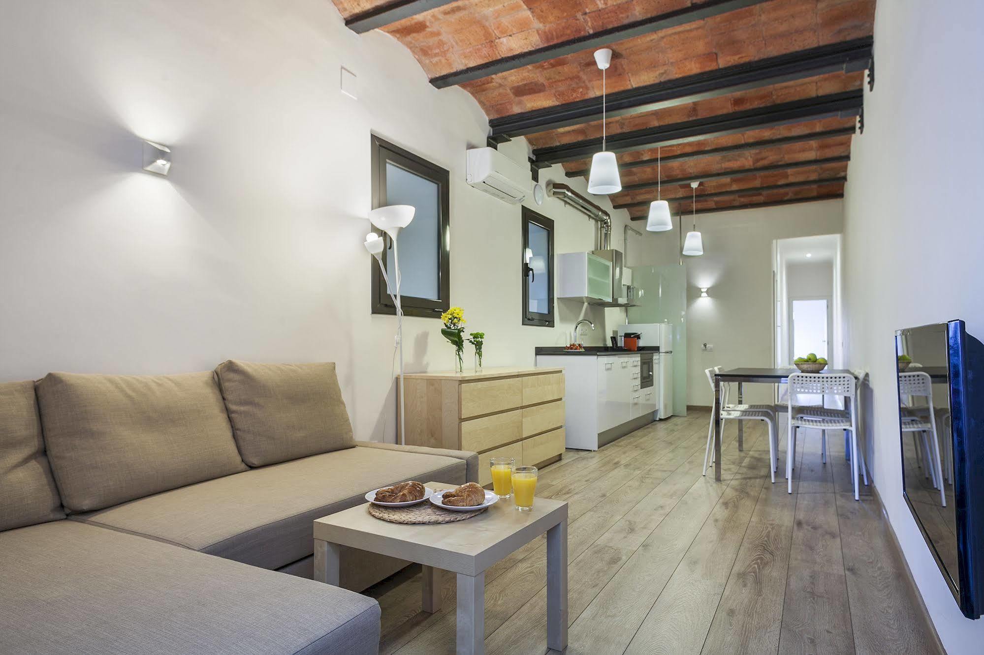 ברצלונה Fira Apartments By Gaiarooms מראה חיצוני תמונה
