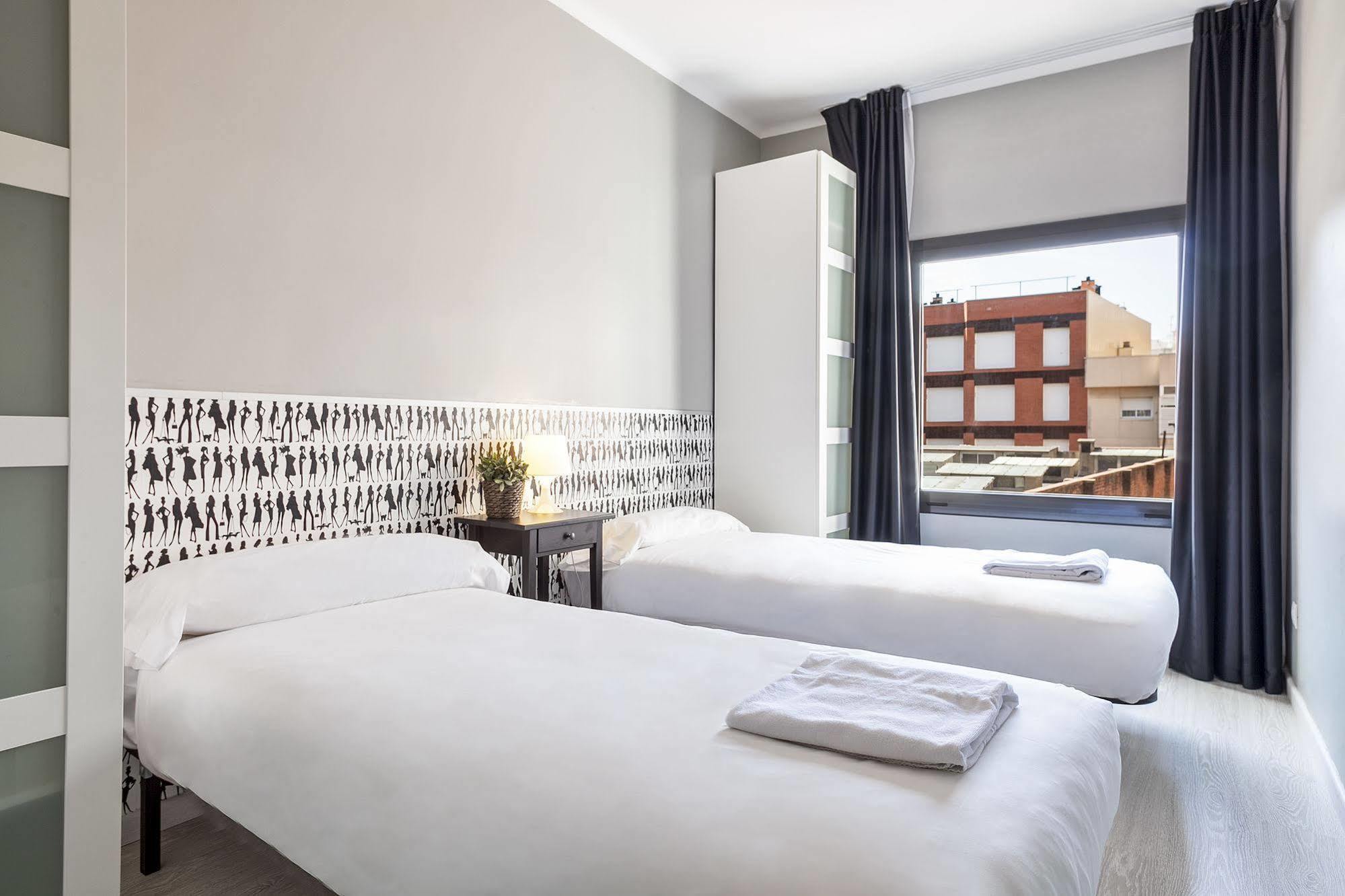 ברצלונה Fira Apartments By Gaiarooms מראה חיצוני תמונה