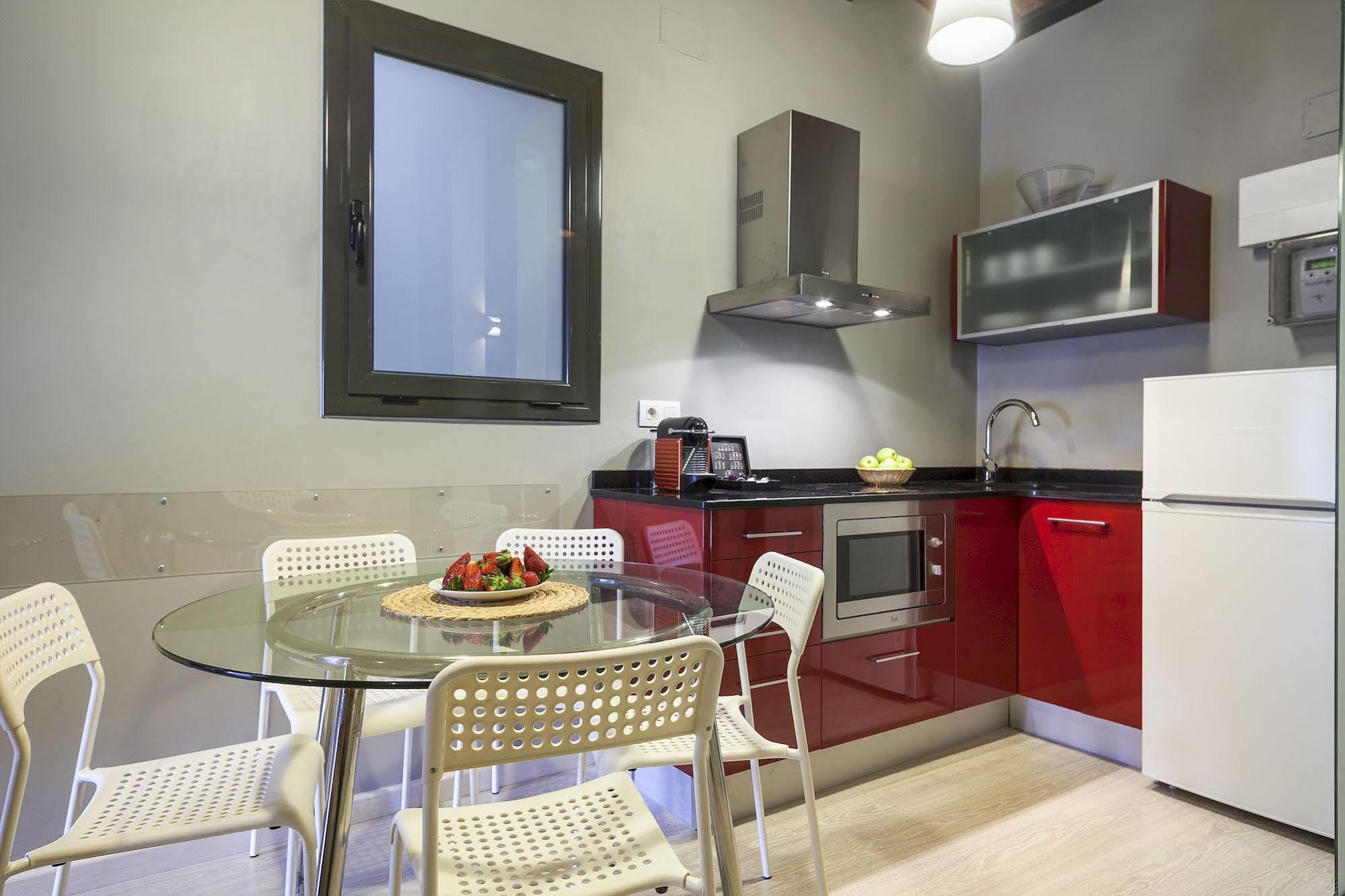 ברצלונה Fira Apartments By Gaiarooms מראה חיצוני תמונה