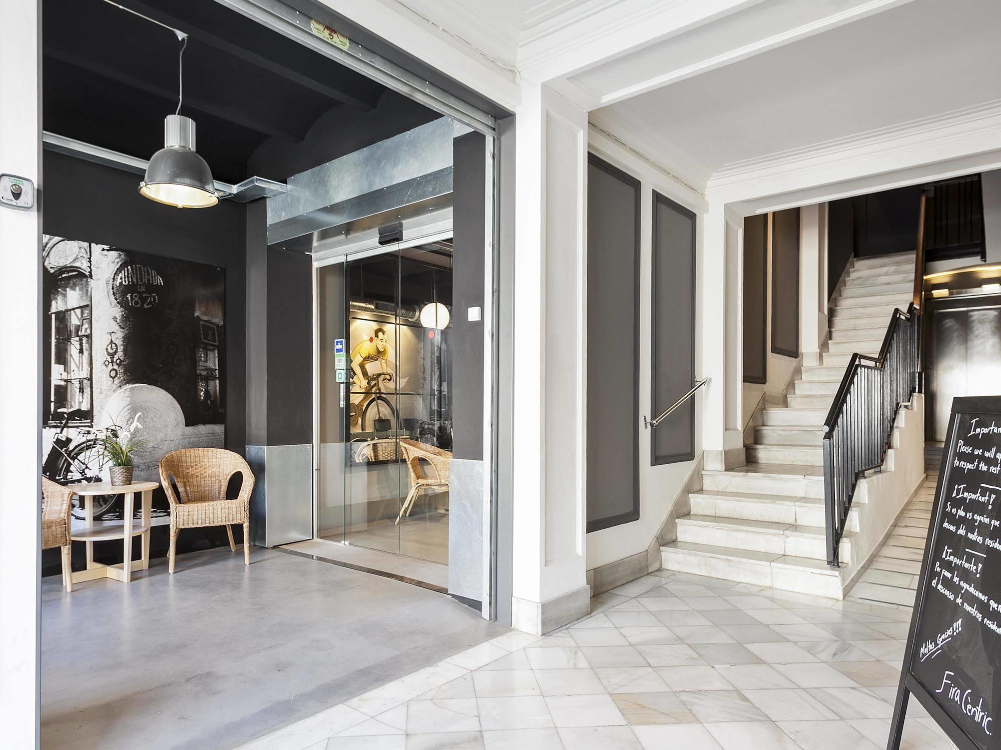 ברצלונה Fira Apartments By Gaiarooms מראה חיצוני תמונה